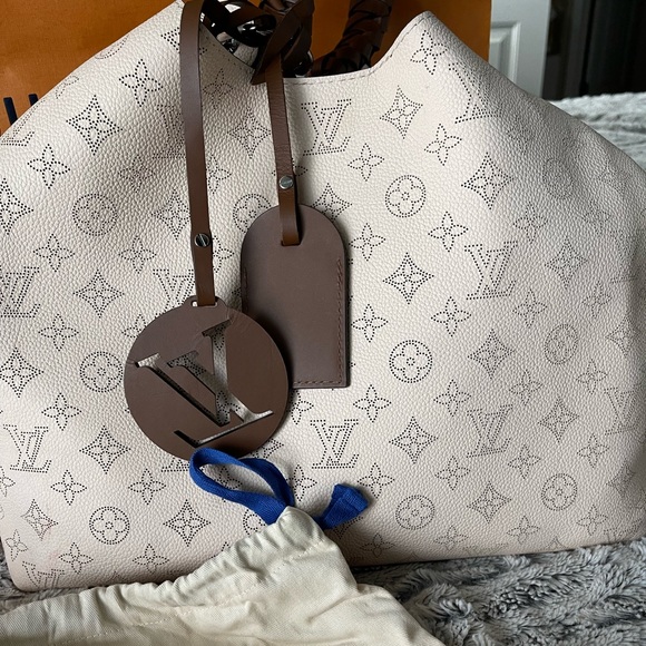 Louis Vuitton Carmel bag - Picture 4 of 10